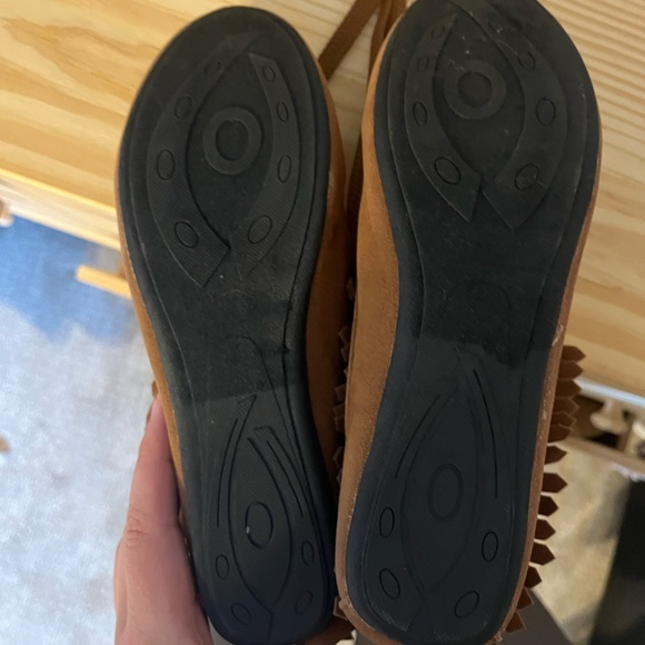 Moccasin Boots size 8.5 - Picture 6 of 7